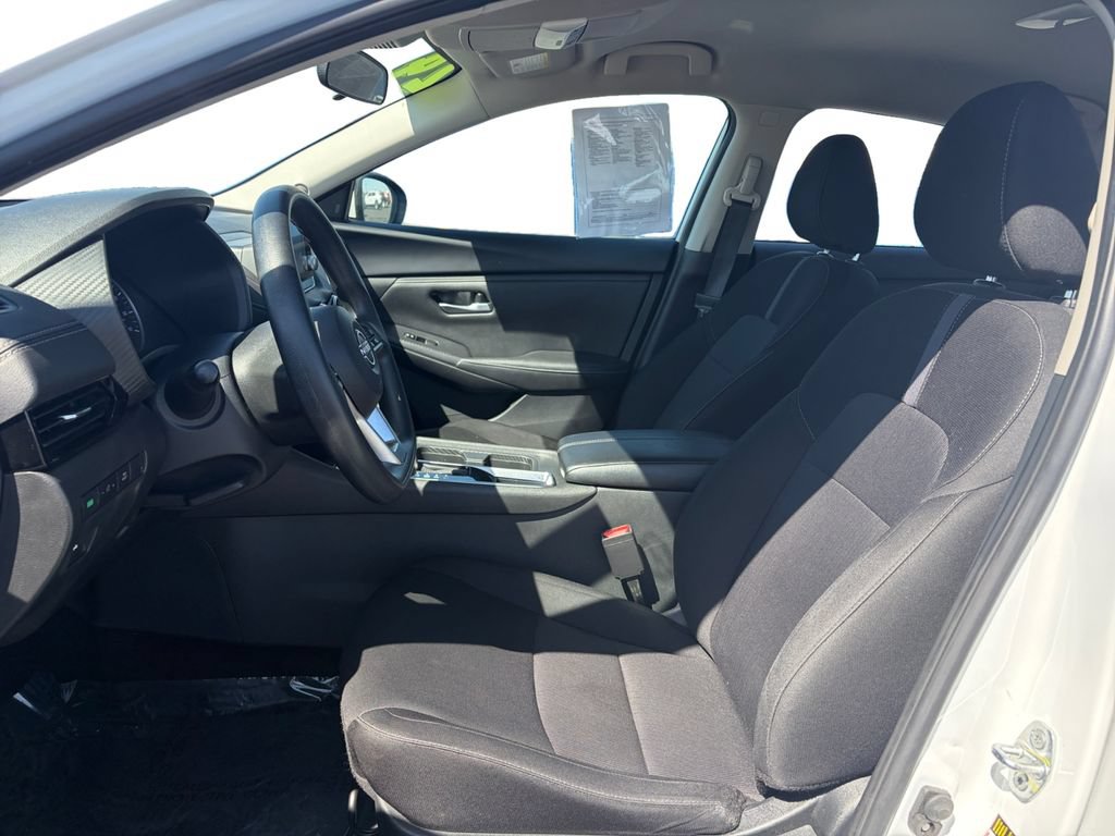 Used 2024 Nissan Sentra SV FWD image 10