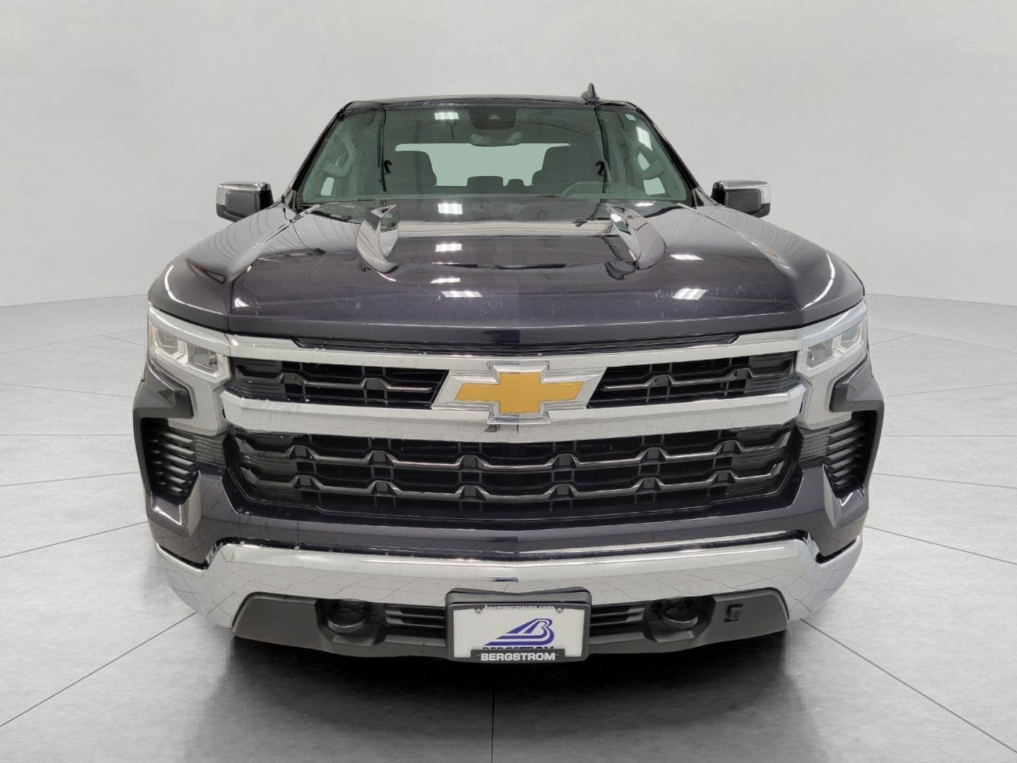 Used 2023 Chevrolet Silverado 1500 LT w/ Z71 Off-Road Package AWD/4WD image 14