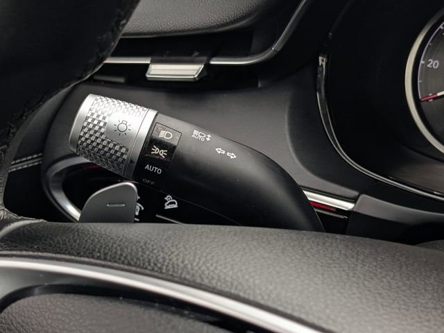 Used 2022 Genesis GV70 2.5T w/ Advanced Package image 27