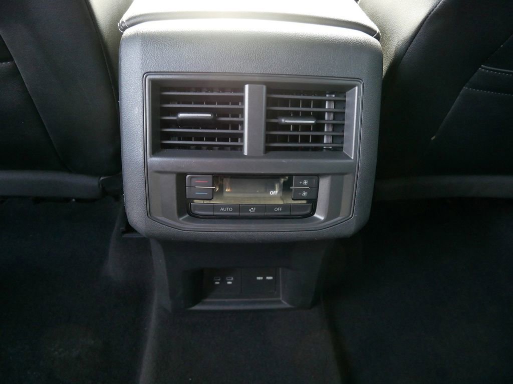 Used 2022 Volkswagen Atlas SE image 14