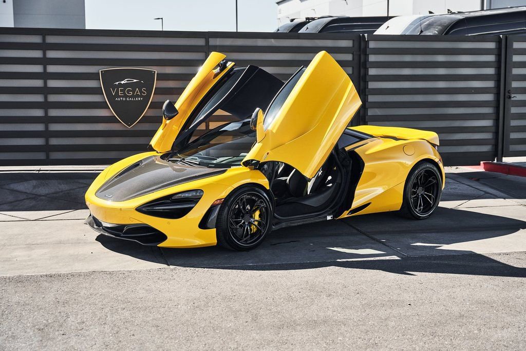 Used 2019 McLaren 720S RWD image 5
