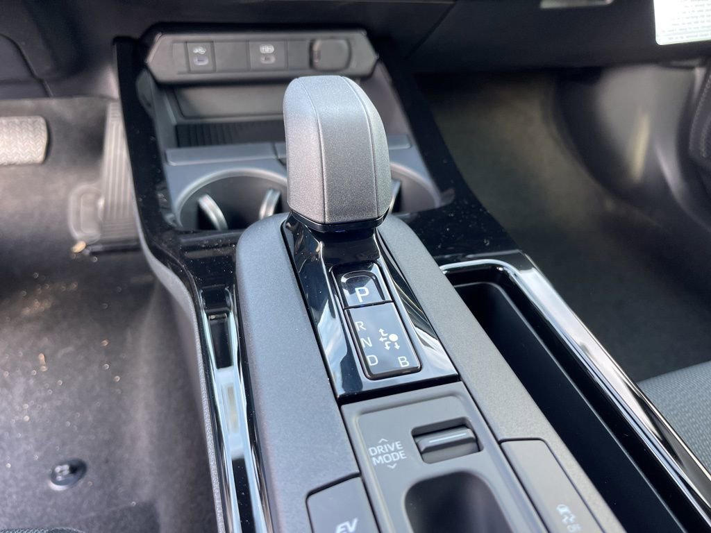 New 2026 Toyota Prius LE image 15