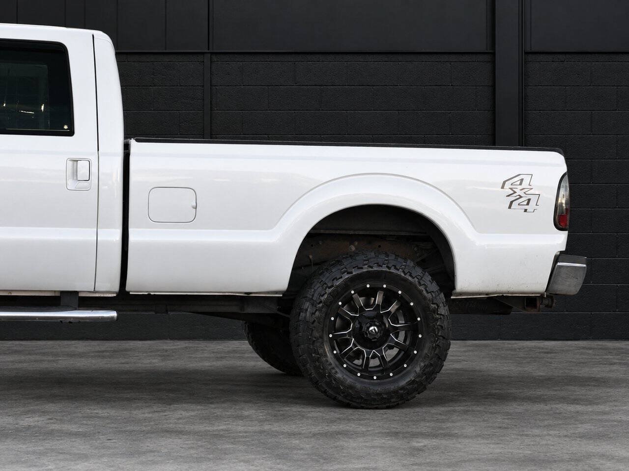Used 2015 Ford F350 Lariat w/ Lariat Ultimate Package AWD/4WD image 7