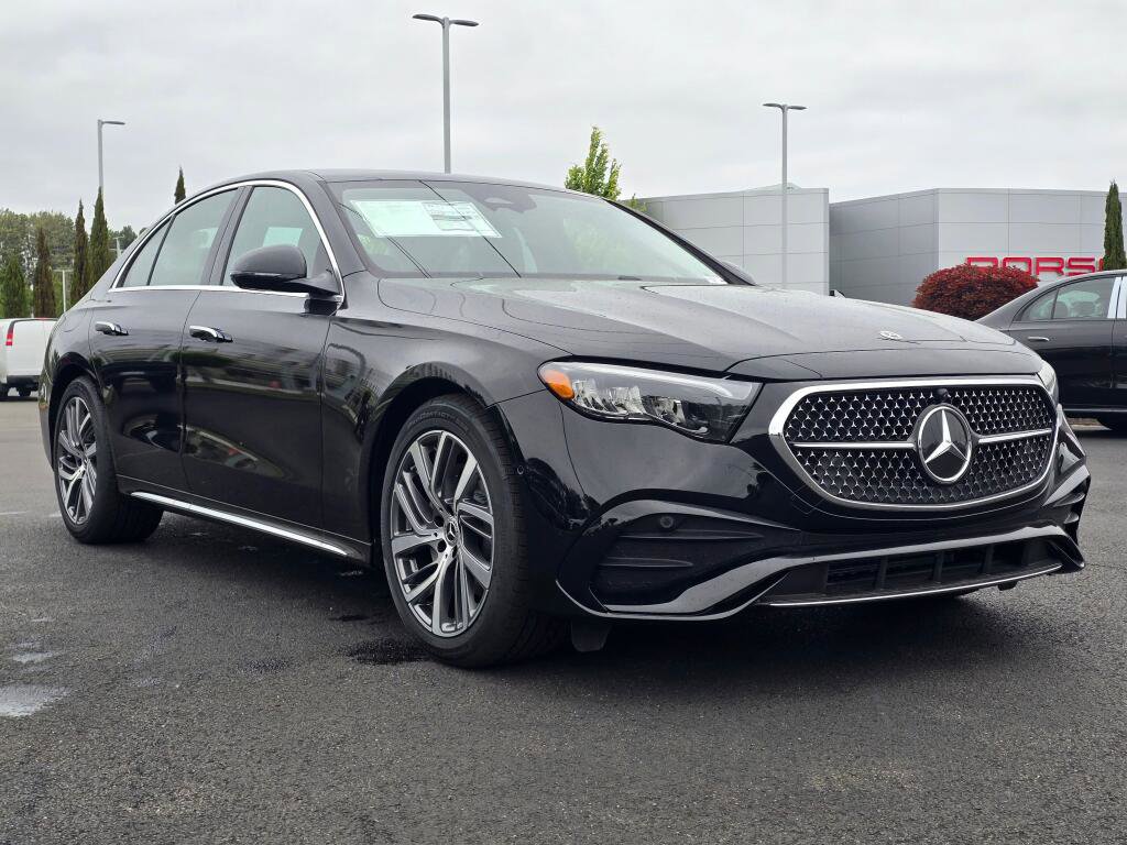 New 2026 Mercedes-Benz E 350 4MATIC Sedan image 8