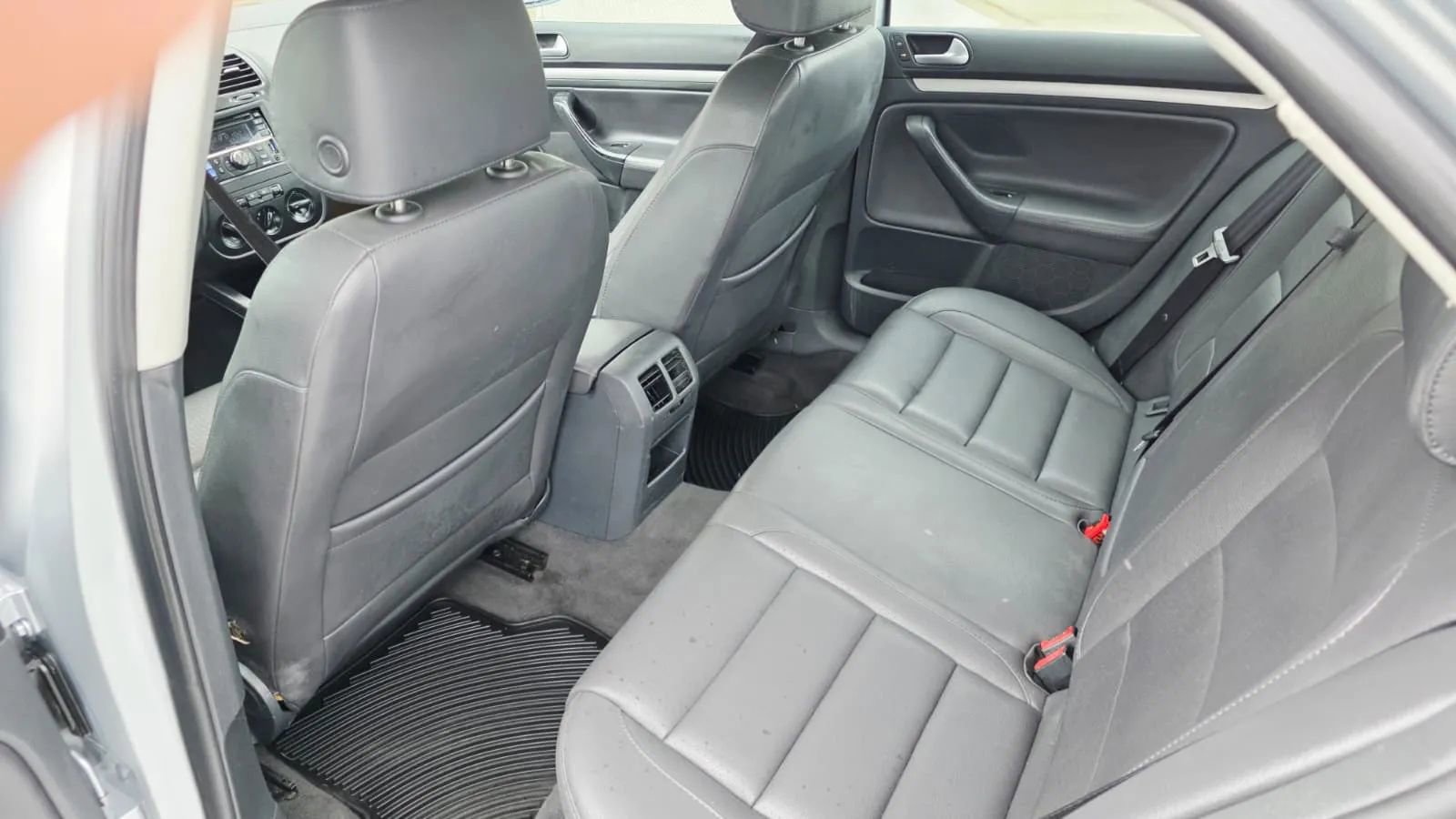 Used 2006 Volkswagen Jetta TDI image 10