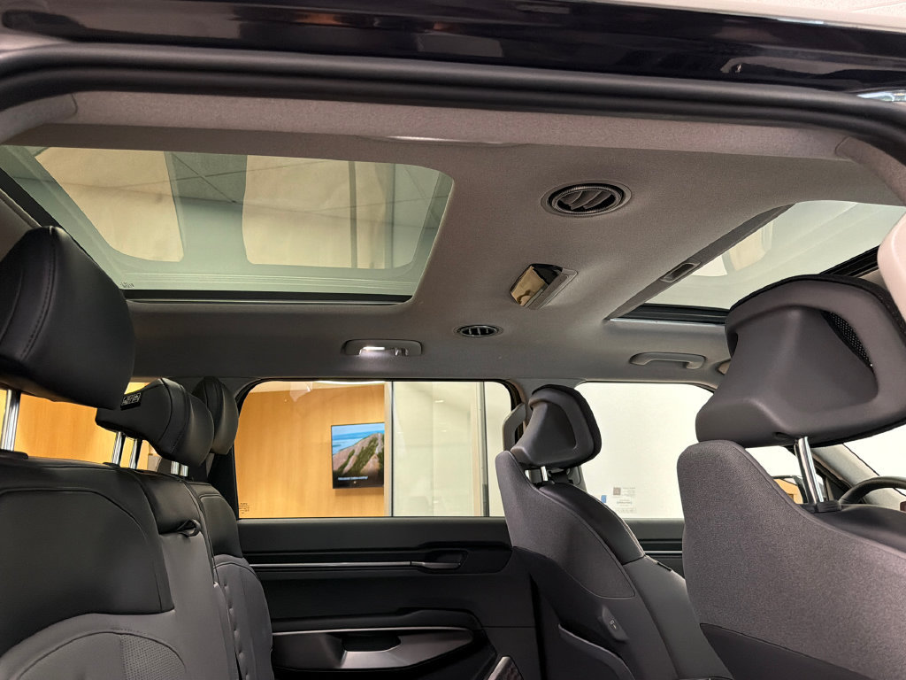 Certified 2024 Kia EV9 Wind AWD/4WD image 14