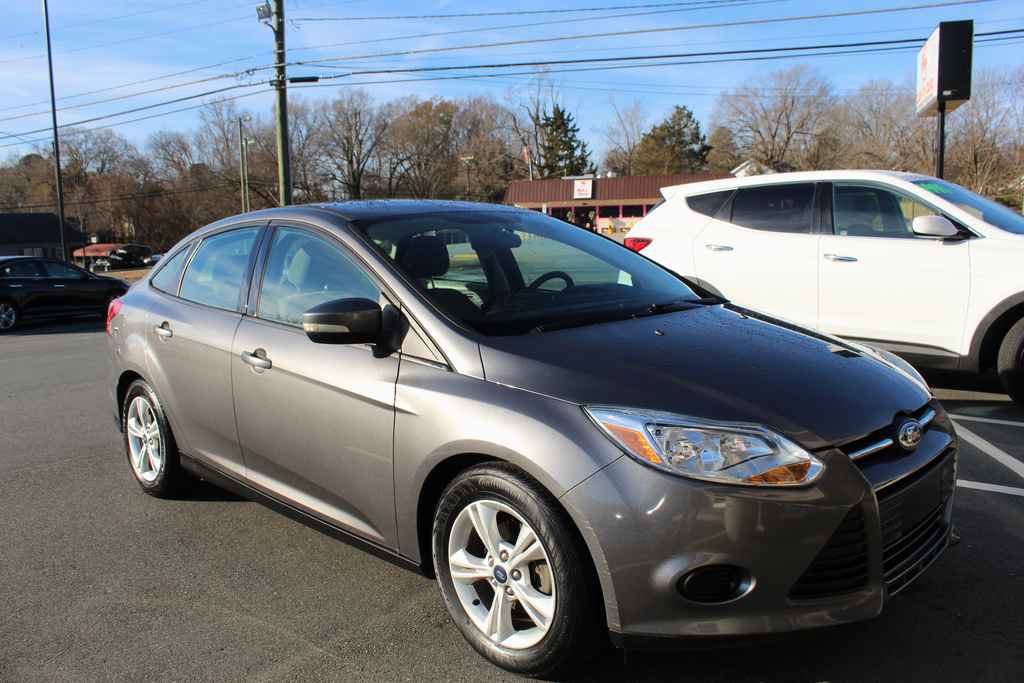 Used 2014 Ford Focus SE image 3