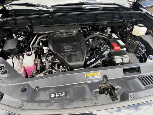 Certified 2024 Toyota Highlander LE FWD image 24