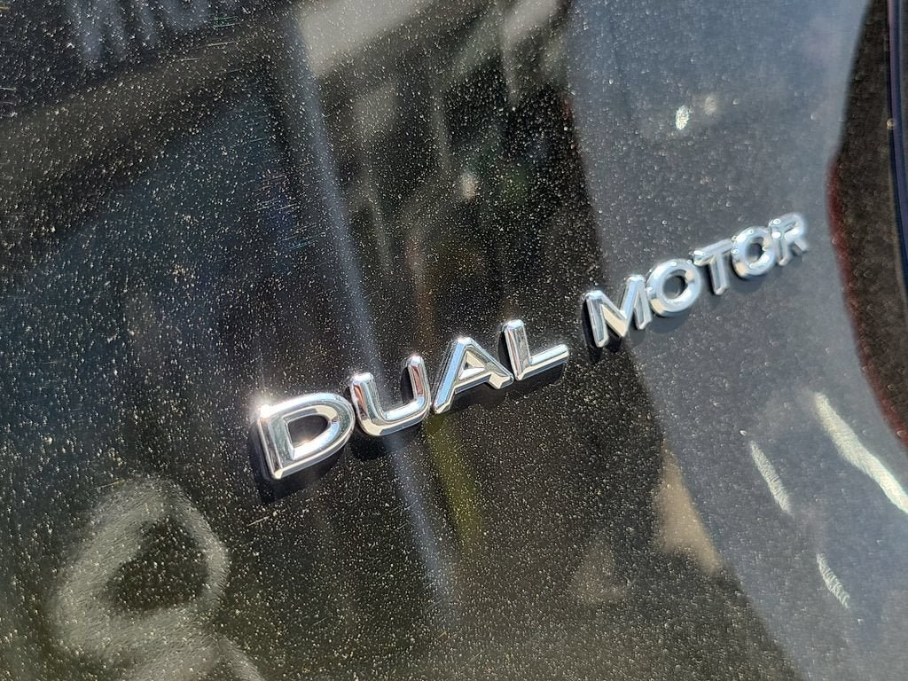 Used 2023 Tesla Model Y Long Range AWD/4WD image 7