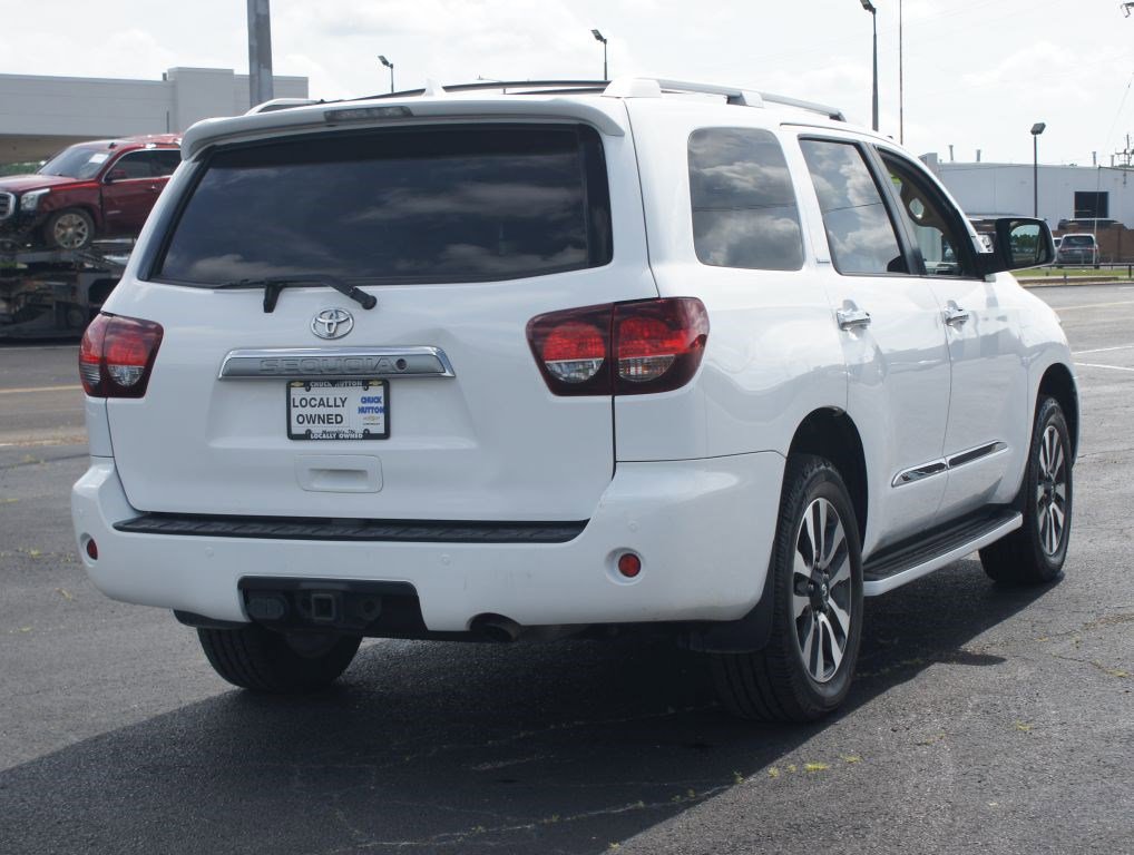 Used 2018 Toyota Sequoia Limited w/ Safety & Convenience Package AWD/4WD image 19