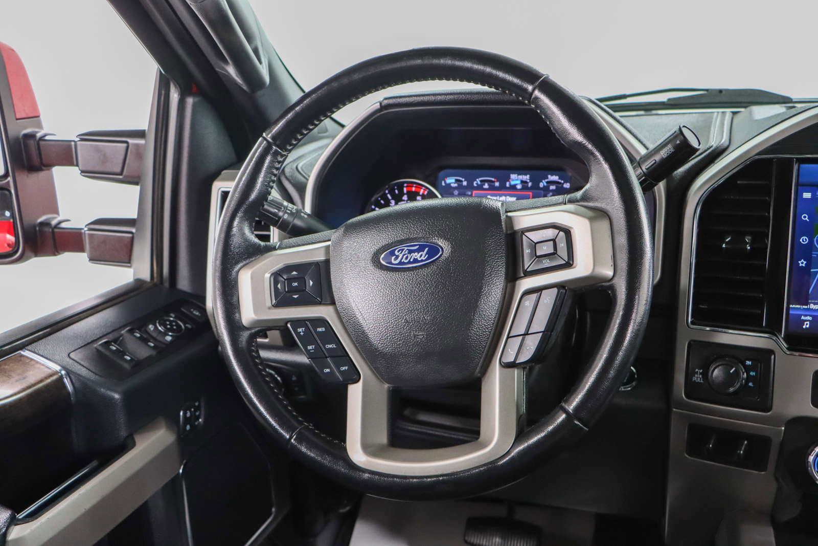 Used 2022 Ford F250 Lariat w/ Lariat Ultimate Package image 13