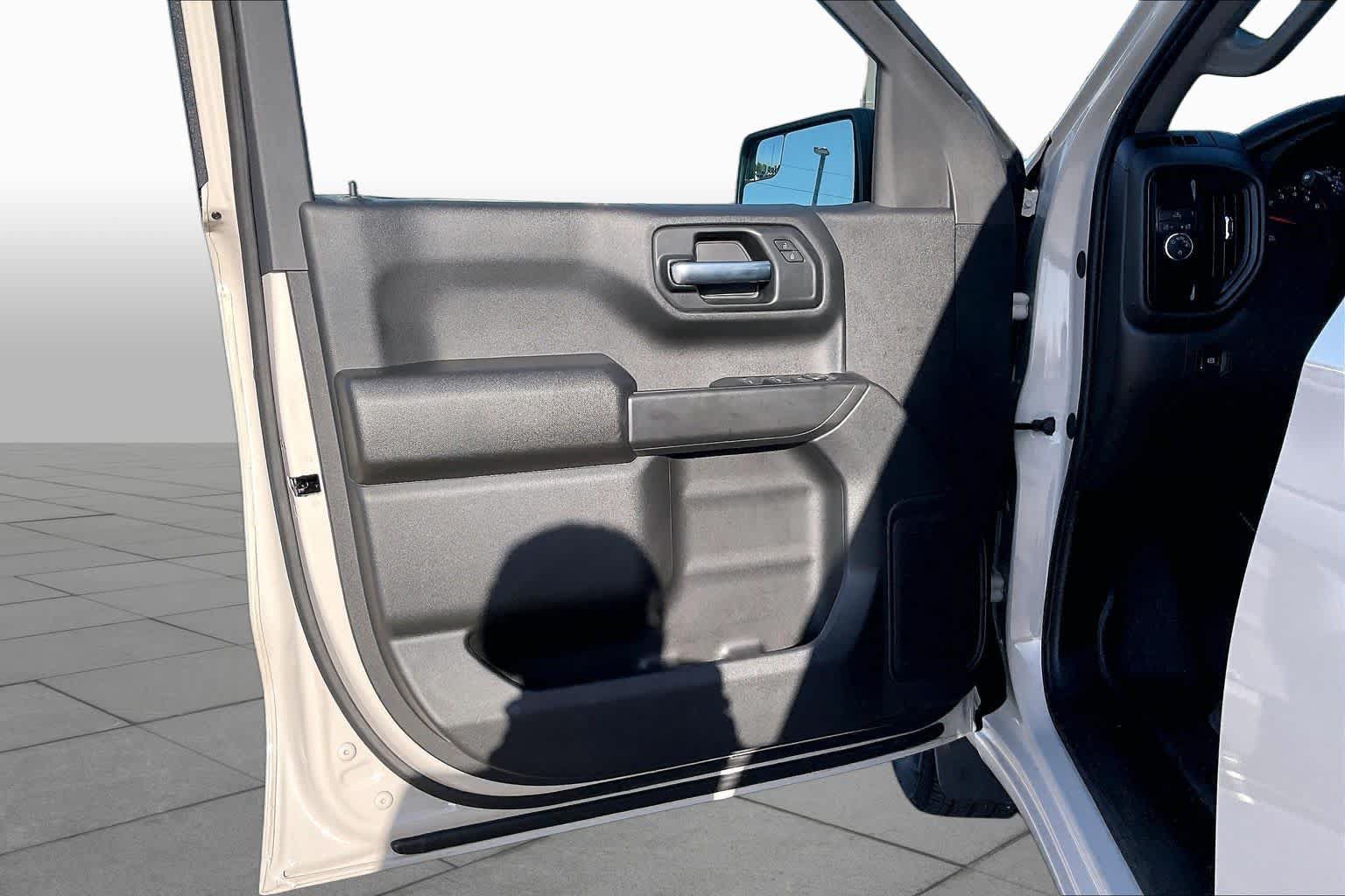Certified 2026 Chevrolet Silverado 1500 Custom w/ LPO, Dark Essentials Package RWD image 21
