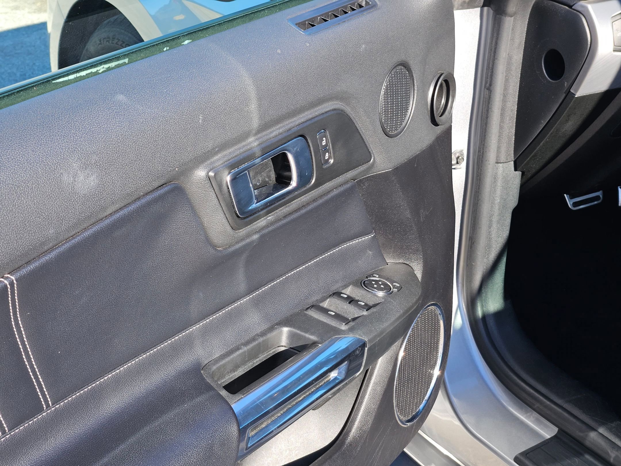 Used 2023 Ford Mustang Premium image 12