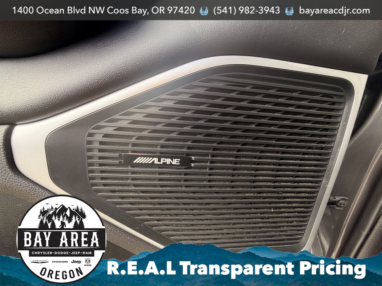Used 2024 Jeep Wagoneer L Series III w/ Flexible Seating Group AWD/4WD image 34