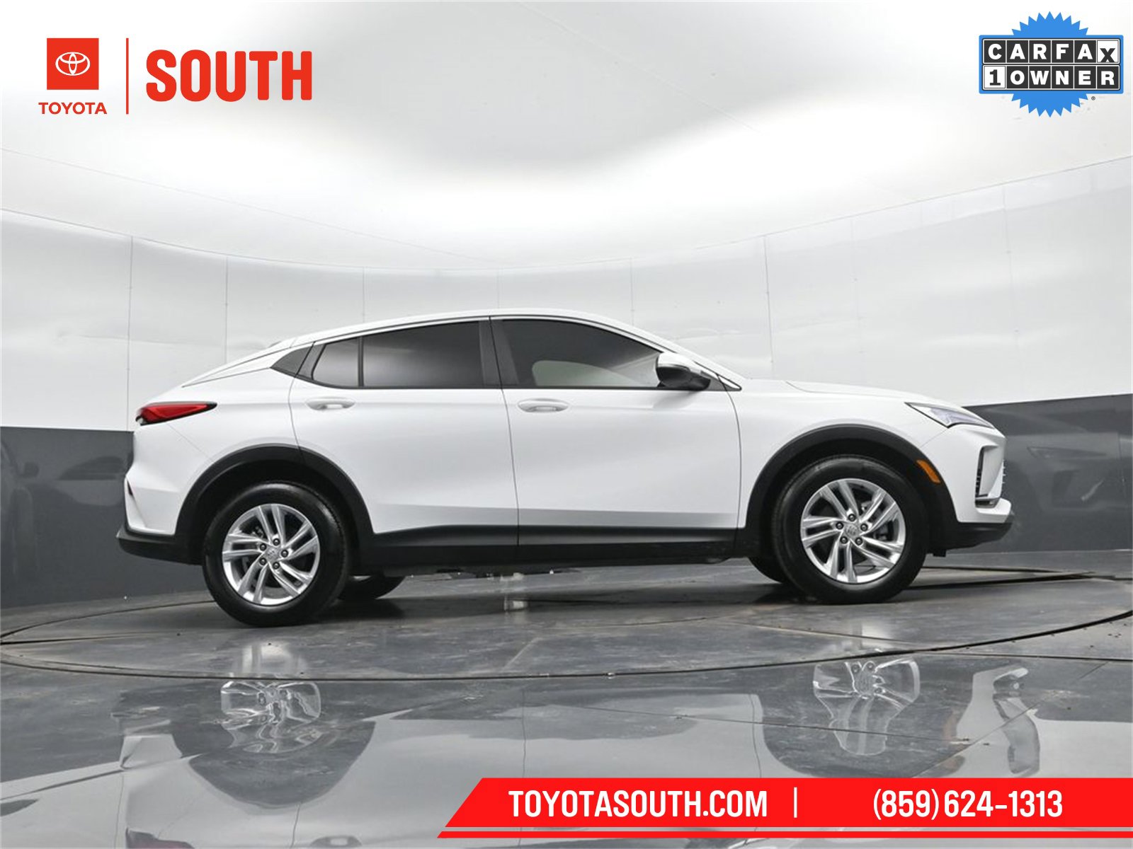 Used 2025 Buick Envista Preferred w/ Convenience II Package image 43