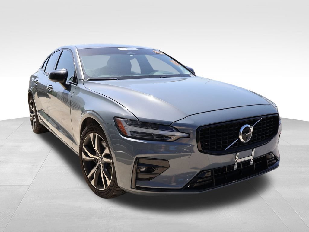 Used 2024 Volvo S60 B5 Plus AWD/4WD image 13