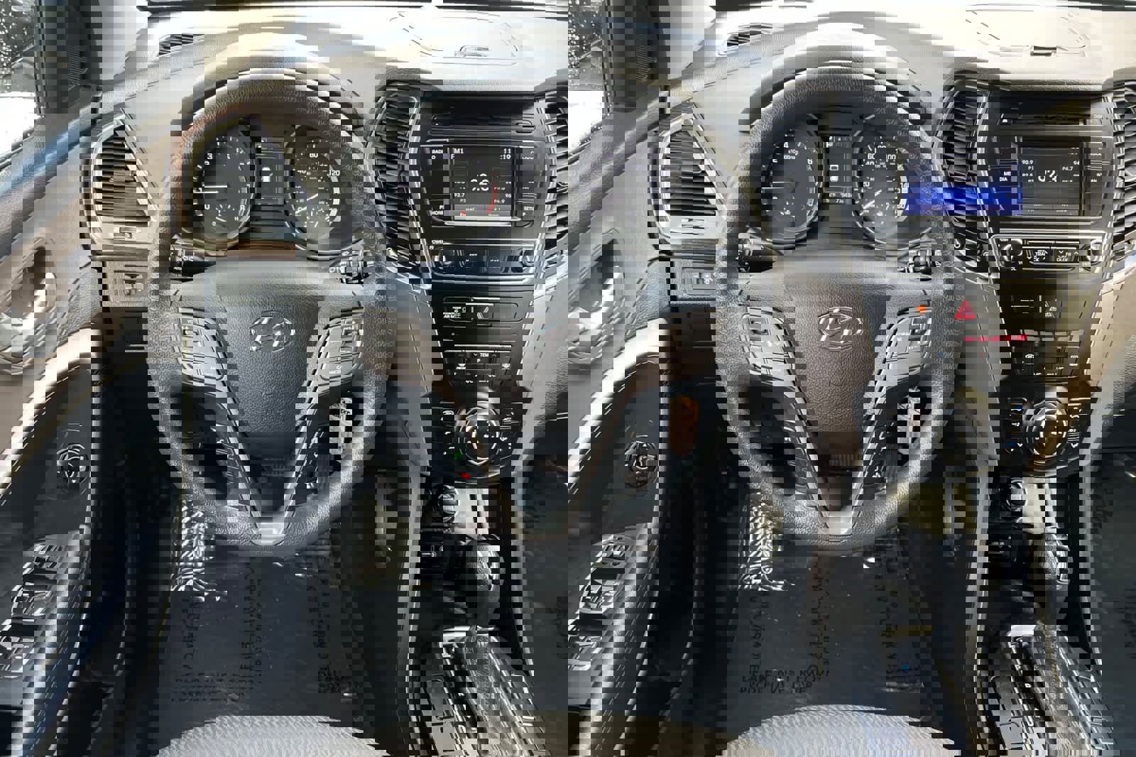 Used 2017 Hyundai Santa Fe Sport image 14