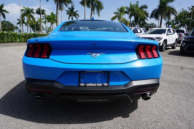 Used 2024 Ford Mustang Coupe RWD image 30