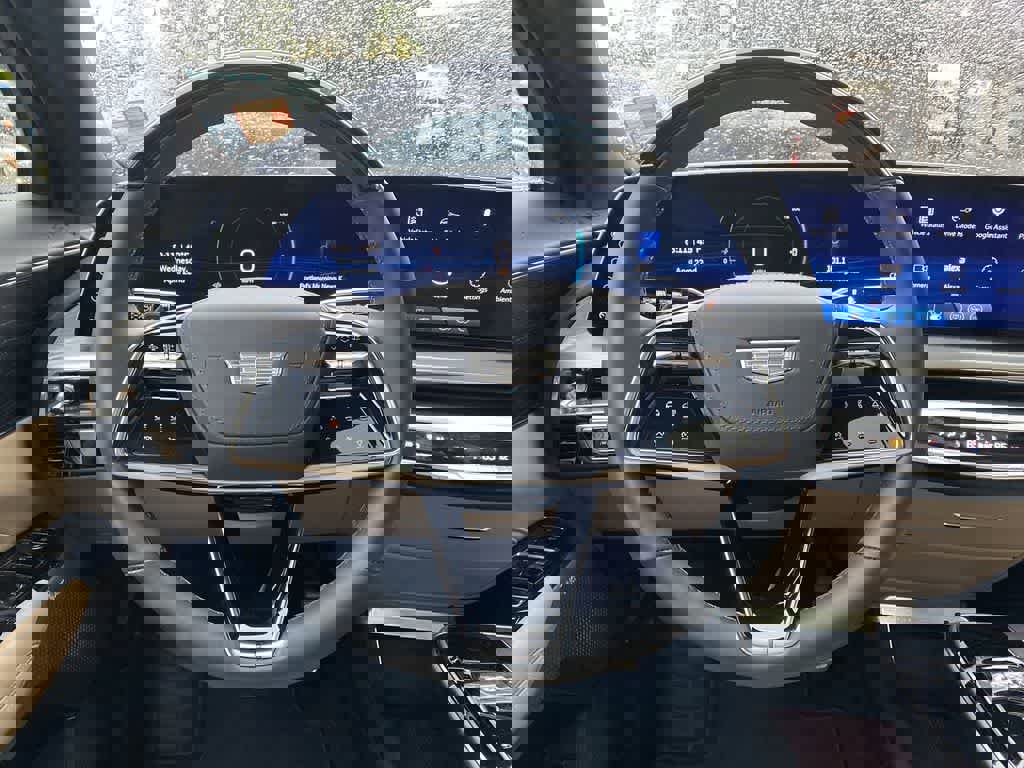 Certified 2025 Cadillac Lyriq Luxury w/ Nappa Leather Package image 20