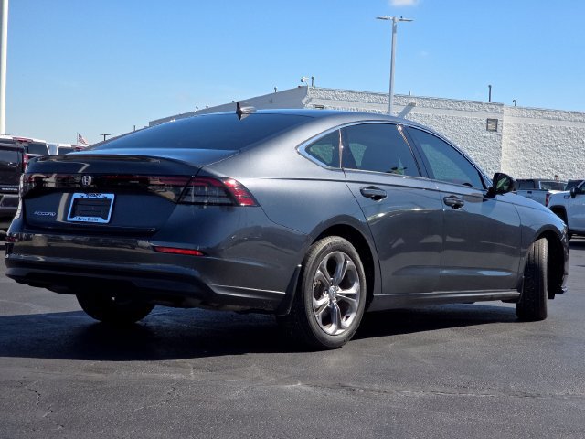 Used 2023 Honda Accord EX image 16