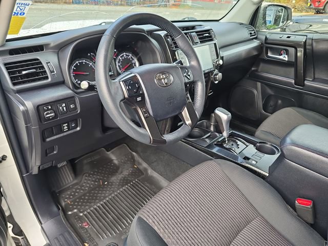 Used 2022 Toyota 4Runner TRD Off-Road image 11