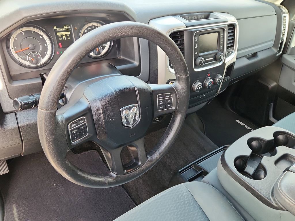 Used 2017 RAM 1500 Classic SLT image 9