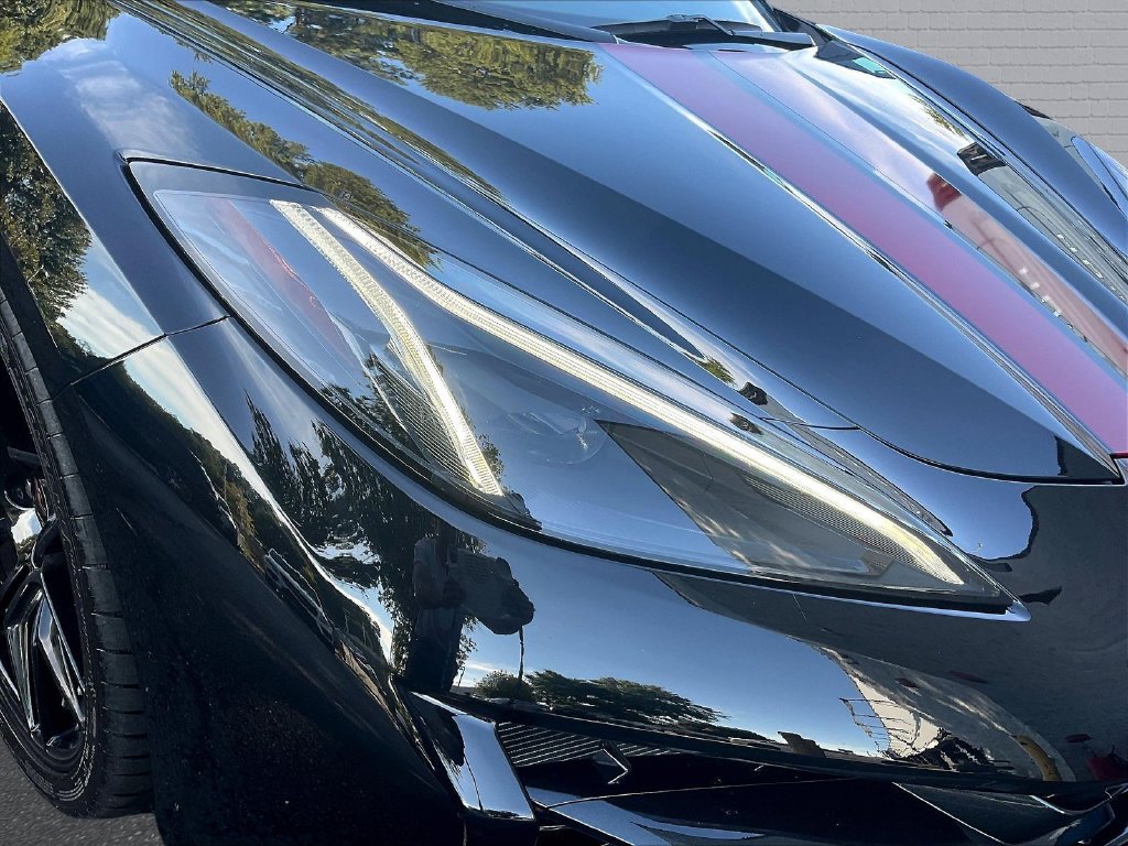 Used 2024 Chevrolet Corvette Z06 RWD image 16