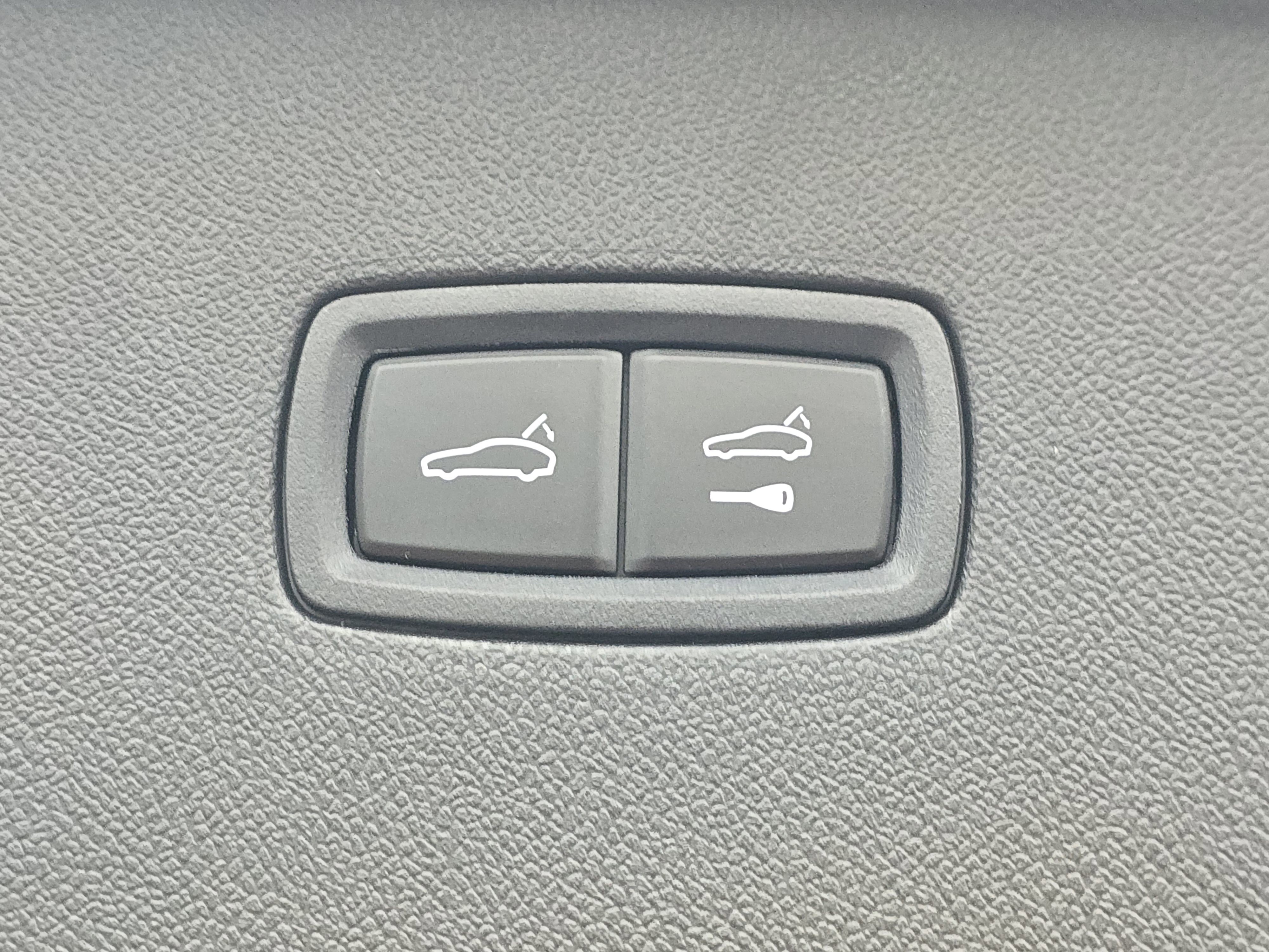 New 2026 Porsche Cayenne Turbo image 15