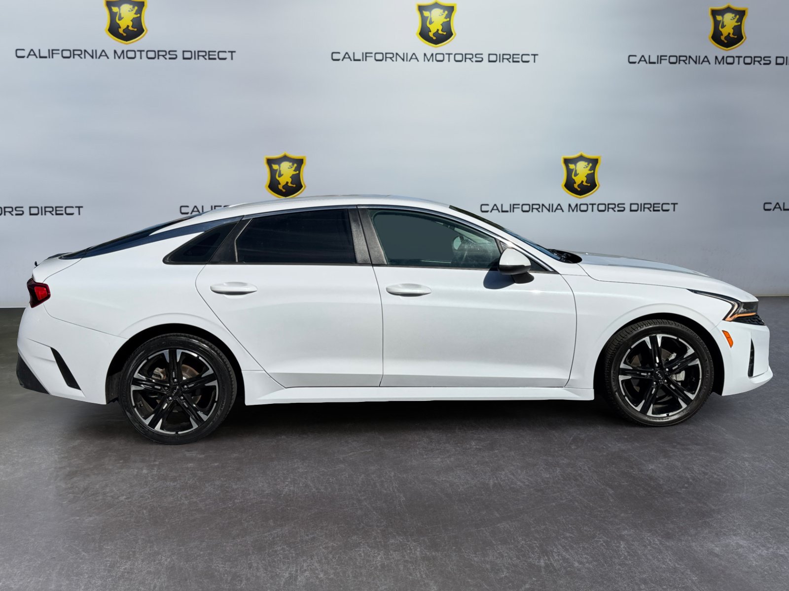 Used 2021 Kia K5 LX FWD image 6