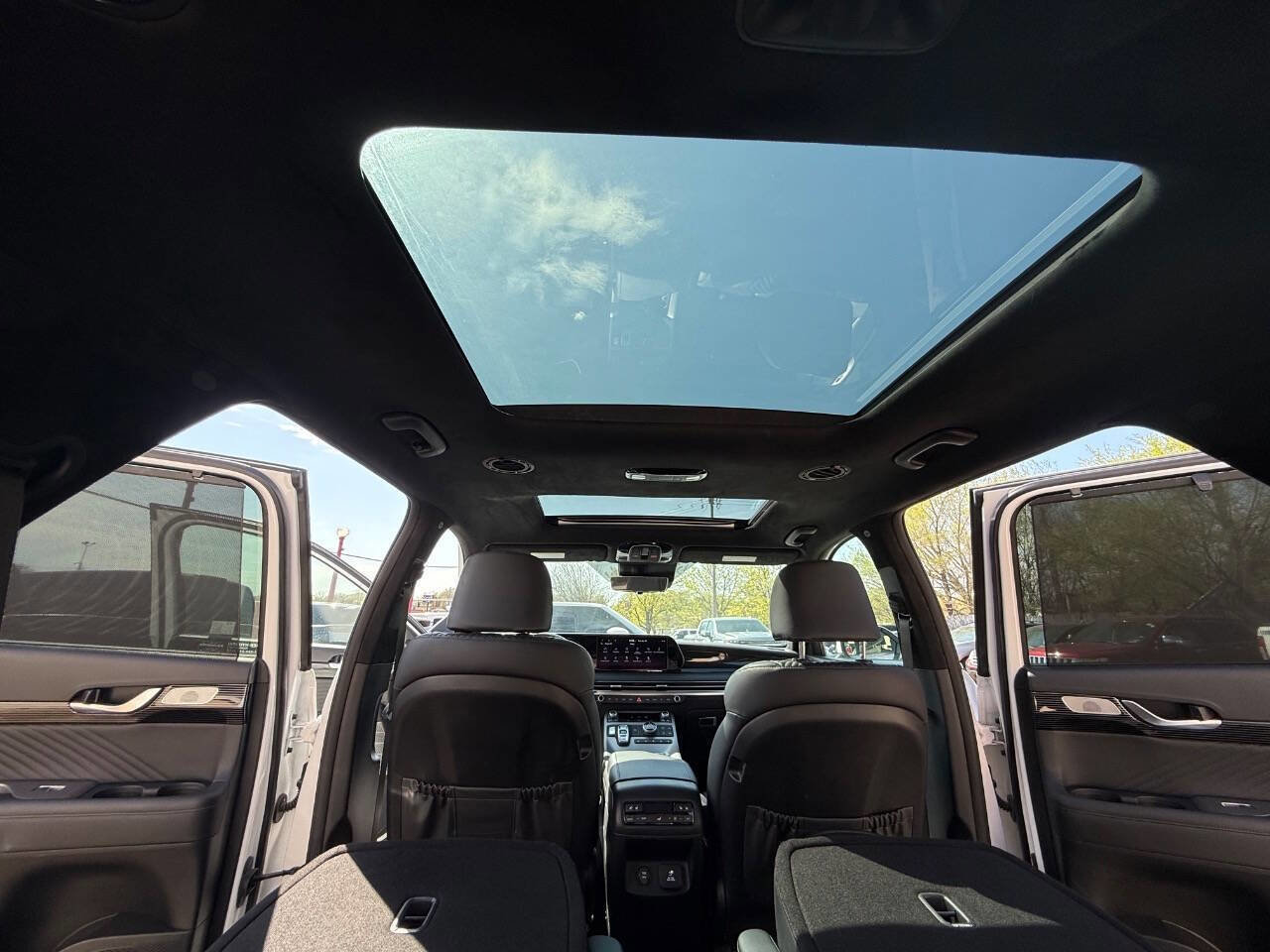 Used 2024 Hyundai Palisade Calligraphy image 23