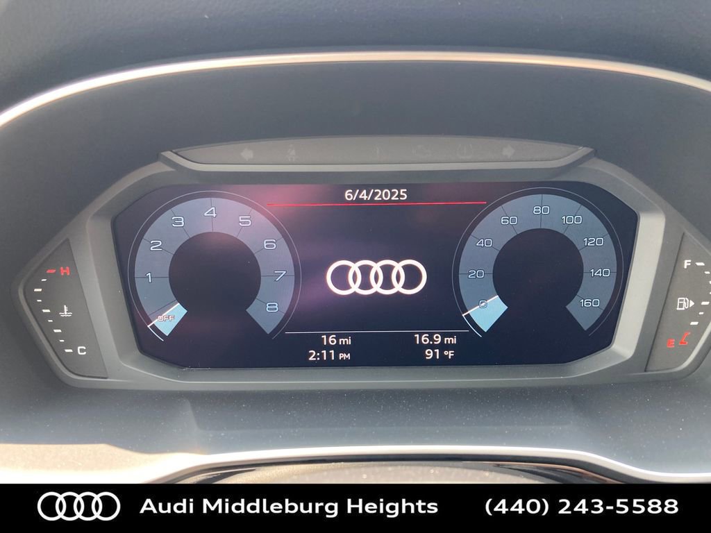 Certified 2025 Audi Q3 2.0T Premium w/ Convenience Package image 42