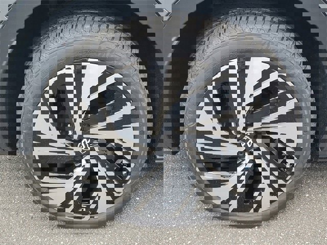 New 2025 Volkswagen ID.4 Pro S Plus image 5
