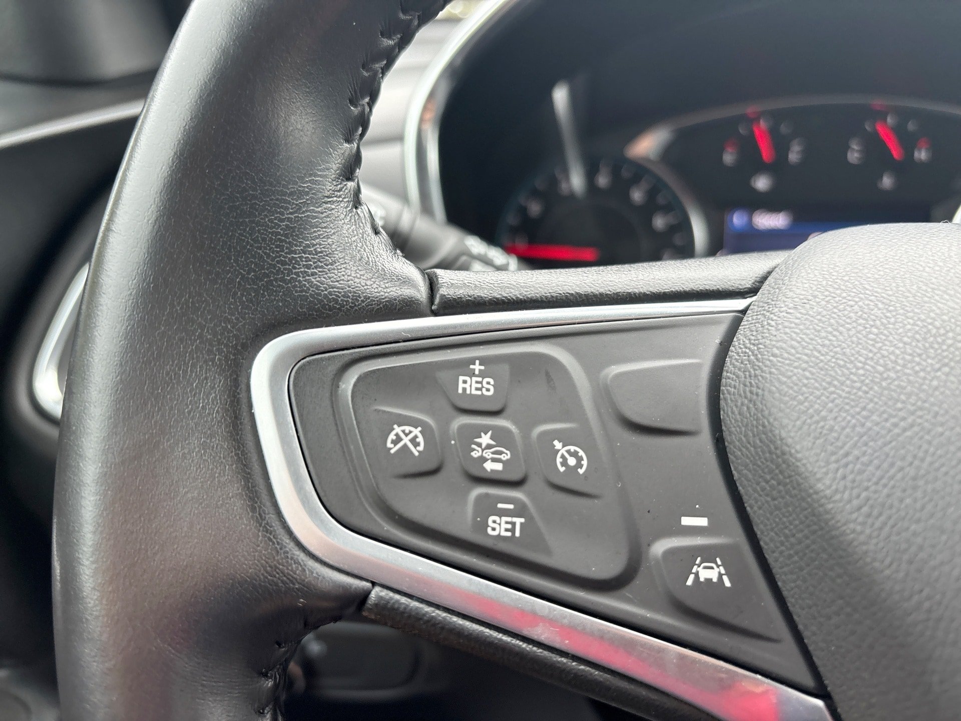 Used 2022 Chevrolet Equinox LT AWD/4WD image 22
