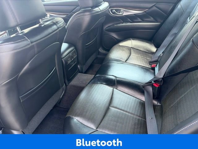 Used 2017 INFINITI Q70 3.7 w/ Technology Package AWD/4WD image 10