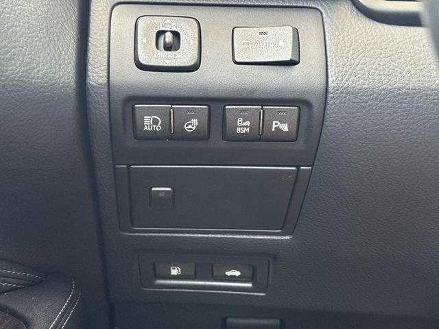 Used 2016 Lexus LS 460 L RWD image 21