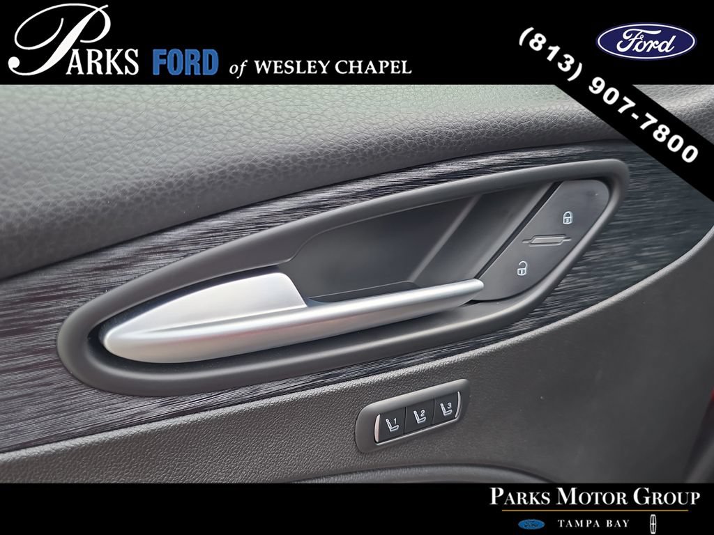 Used 2023 Alfa Romeo Stelvio Sprint RWD image 17