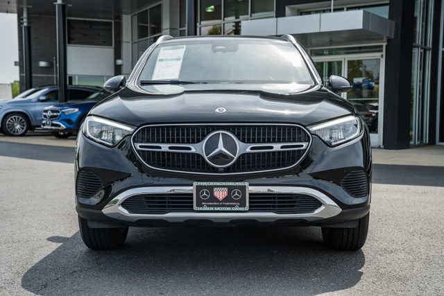 Used 2024 Mercedes-Benz GLC 300 4MATIC image 2