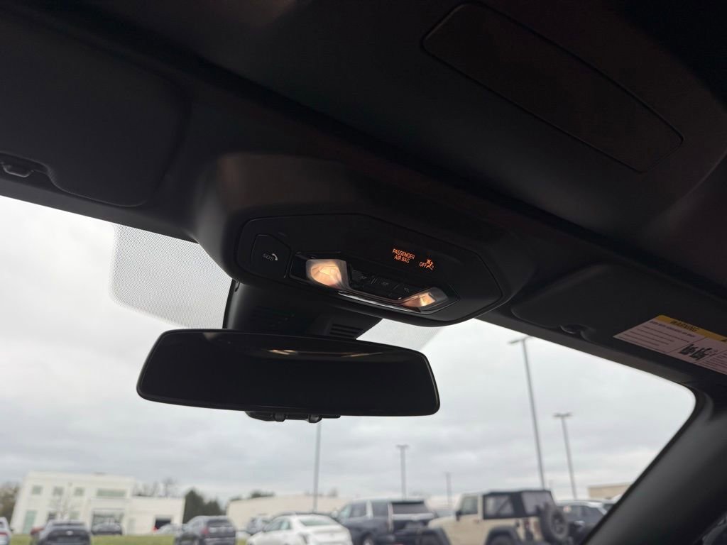 Used 2024 BMW Z4 M40i w/ Premium Package image 22