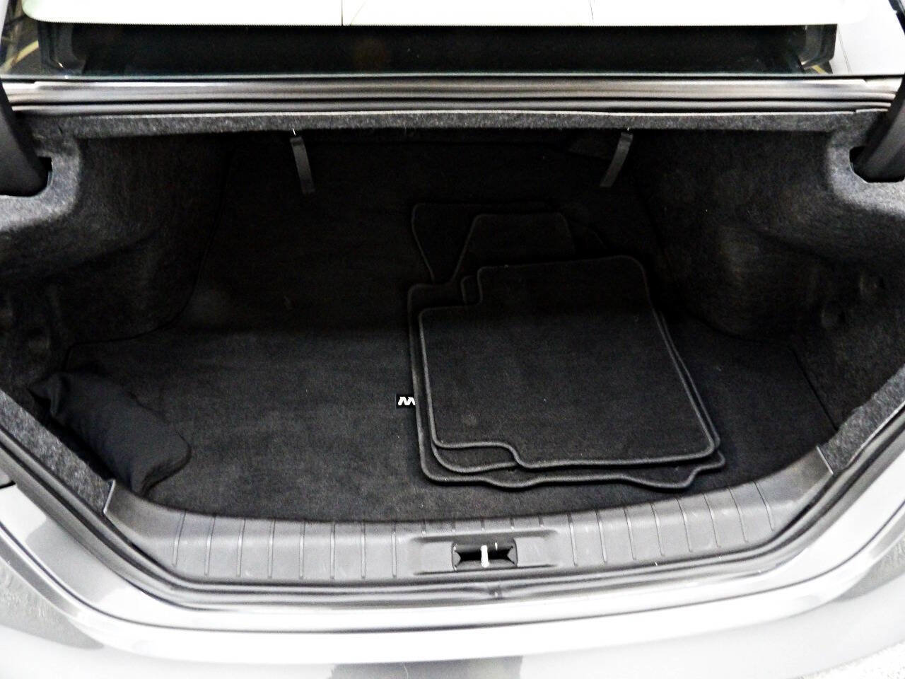 Used 2017 Nissan Maxima 3.5 S image 13