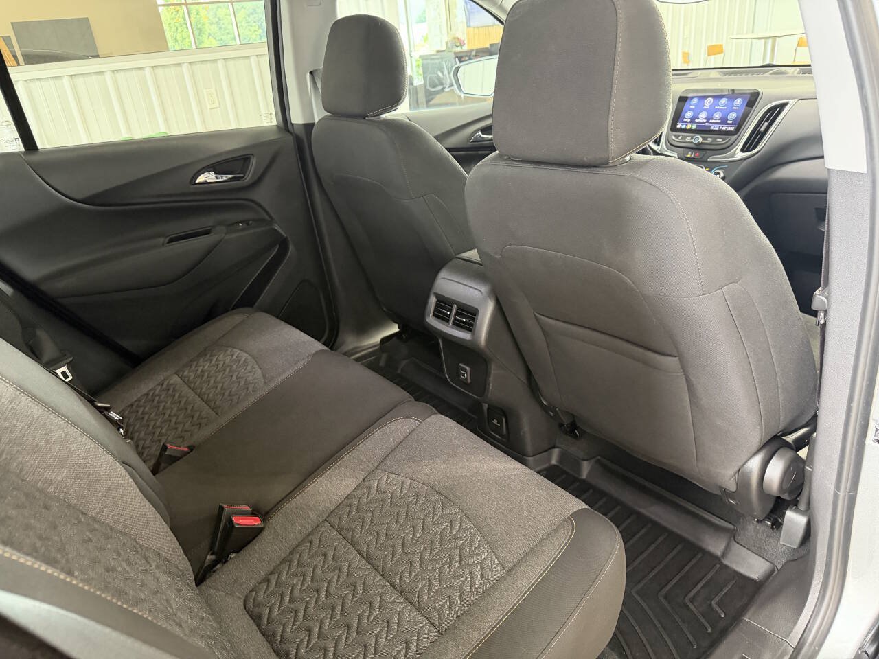Used 2023 Chevrolet Equinox LT AWD/4WD image 25