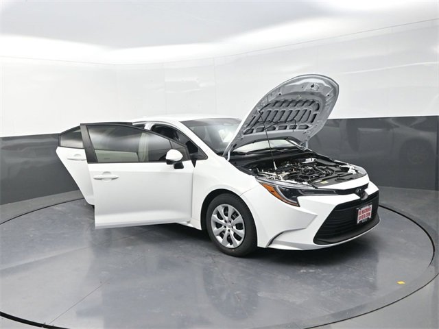 Used 2023 Toyota Corolla LE image 35