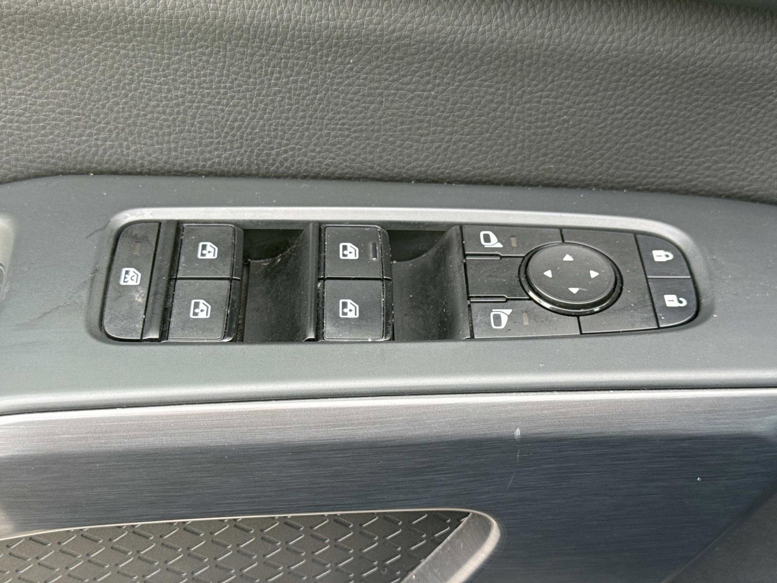 Used 2023 Nissan Pathfinder Rock Creek image 22