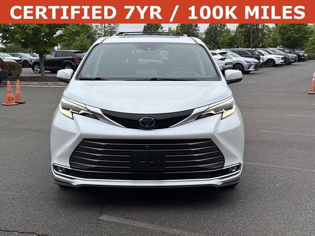 Used 2022 Toyota Sienna Platinum AWD/4WD image 6