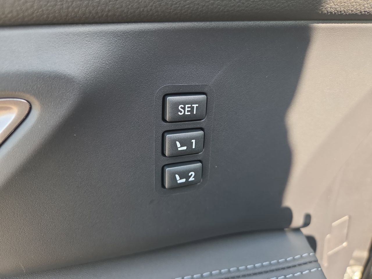 Certified 2025 Subaru Ascent Limited AWD/4WD image 18