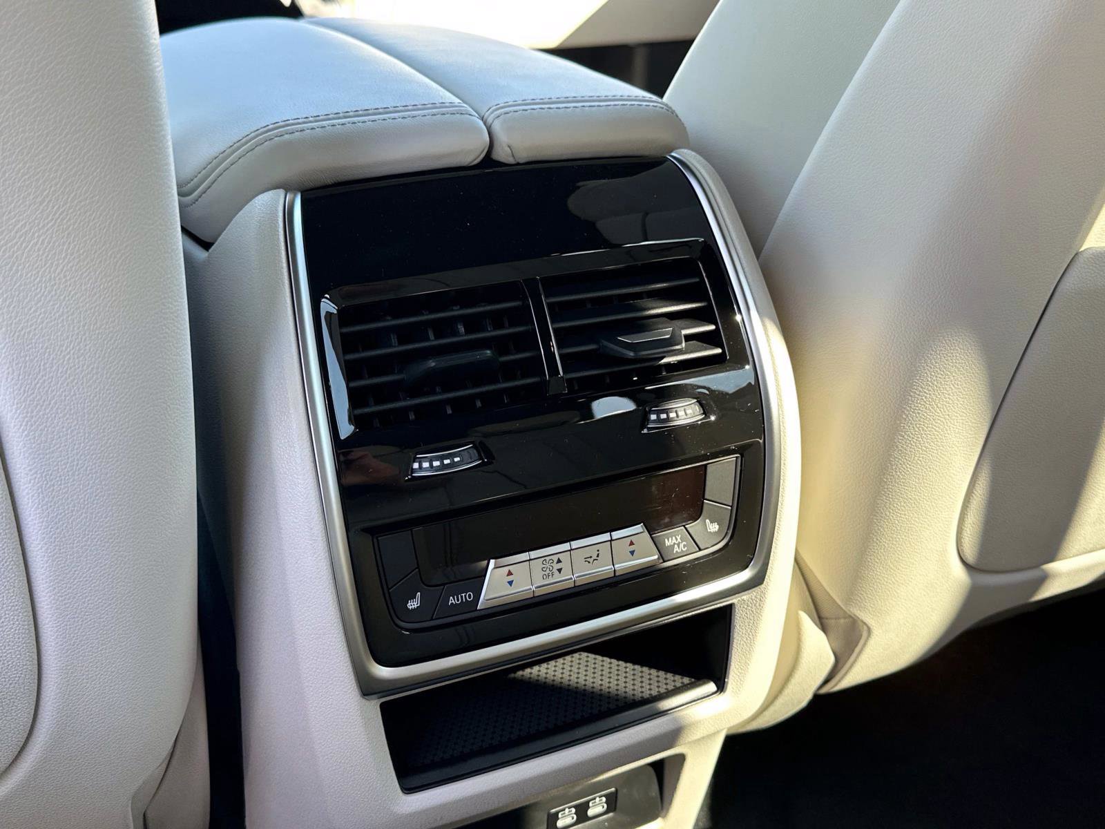 New 2026 BMW X5 xDrive40i w/ Executive Package image 13