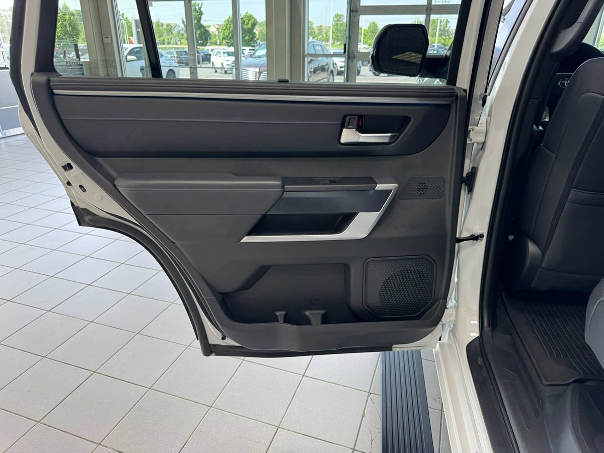 Used 2024 Toyota Sequoia Platinum AWD/4WD image 44