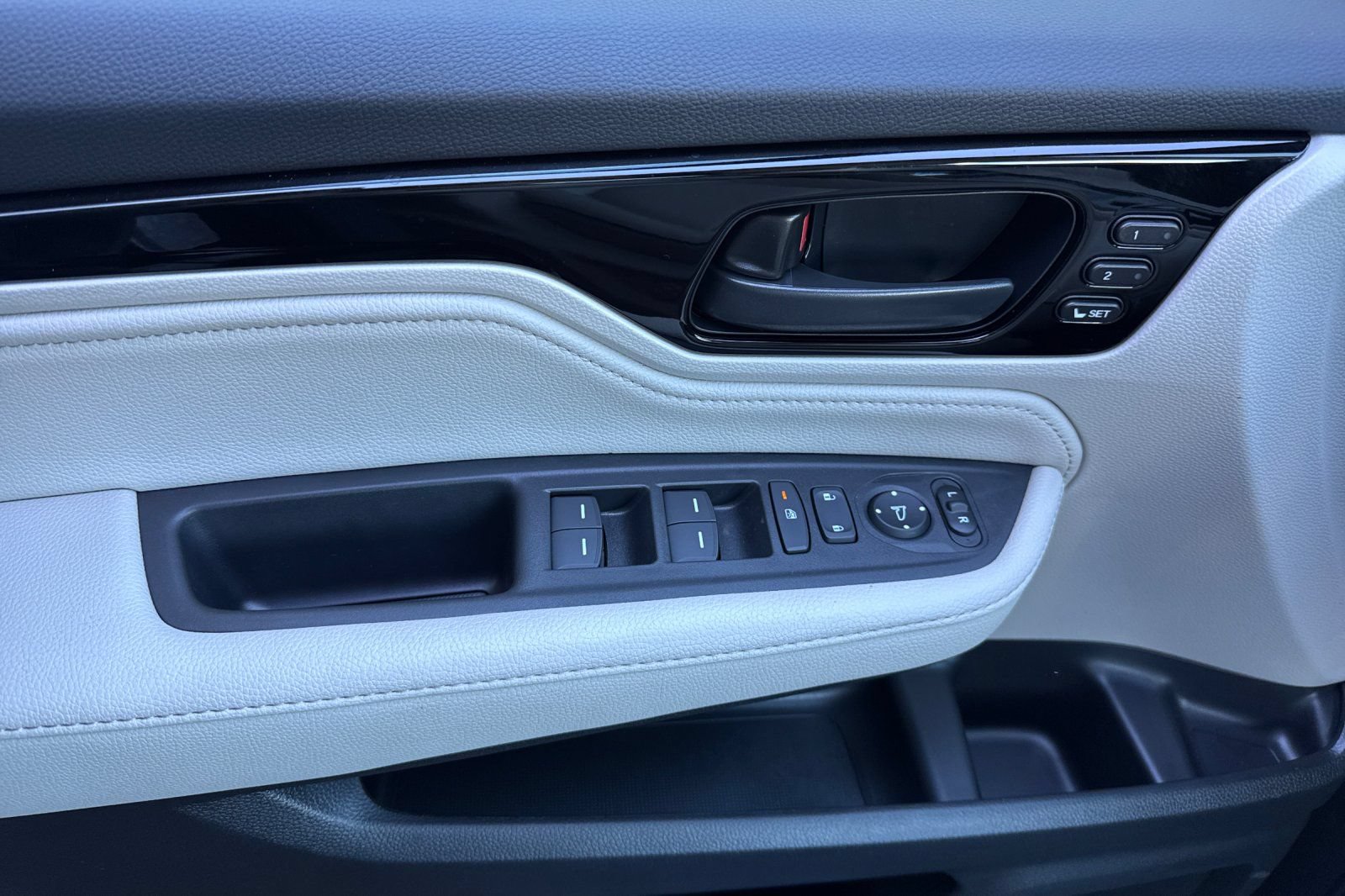 New 2026 Honda Odyssey Touring image 10