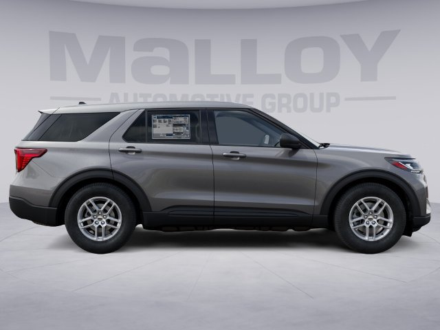 Used 2027 Ford Explorer Active AWD/4WD image 8