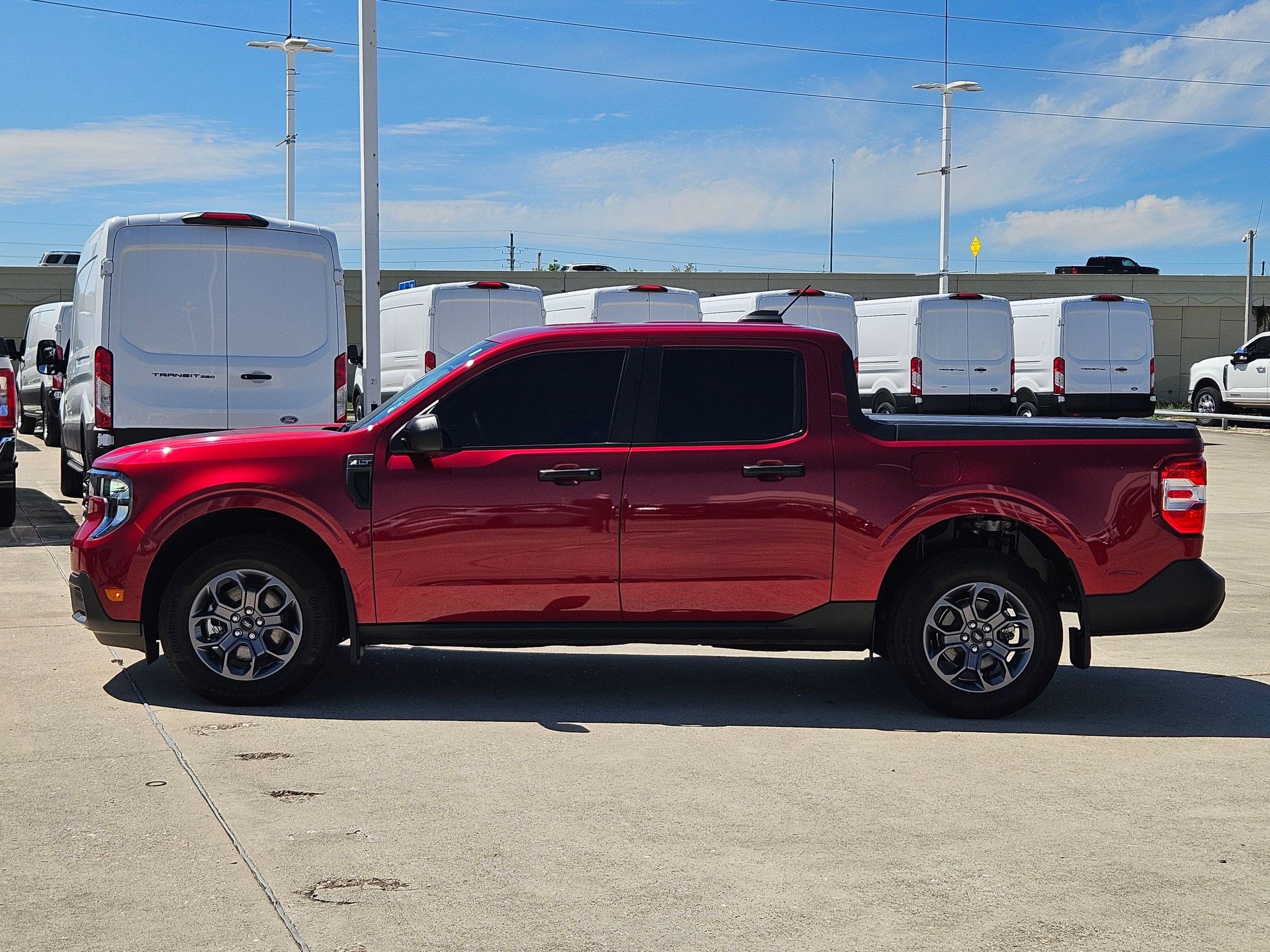 Used 2025 Ford Maverick XLT image 7