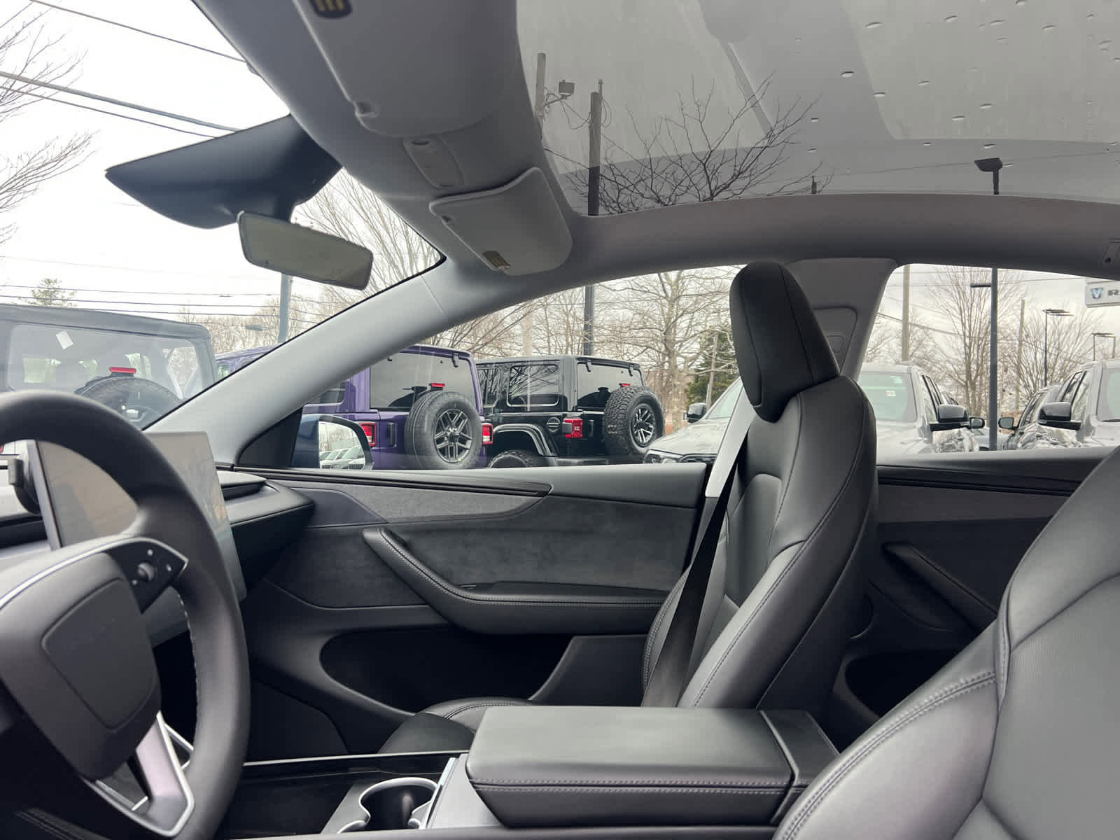 Used 2026 Tesla Model Y 2WD image 12